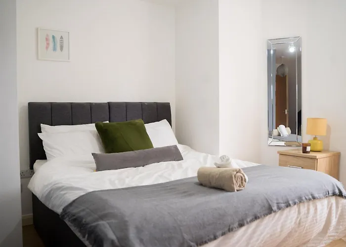 The Kensington Apartment, Free Carpark, Ideal Location For Exploring Oxford City & Nearby Places, Easy Access To Ring Road Mini Plant, Universities & Oxford Science Parks