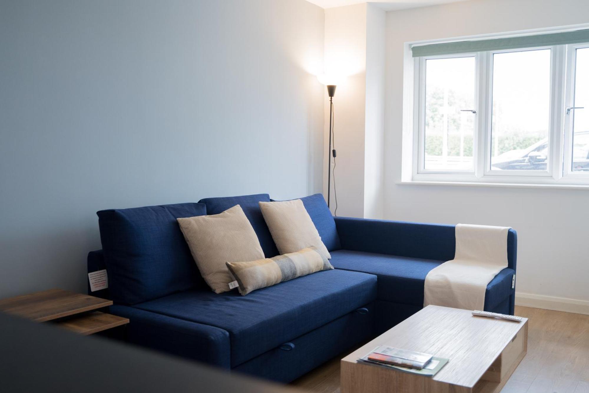 The Kensington Apartment, Free Carpark, Ideal Location For Exploring & Nearby Places, Easy Access To Ring Road Mini Plant, Universities & Science Parks Apartment